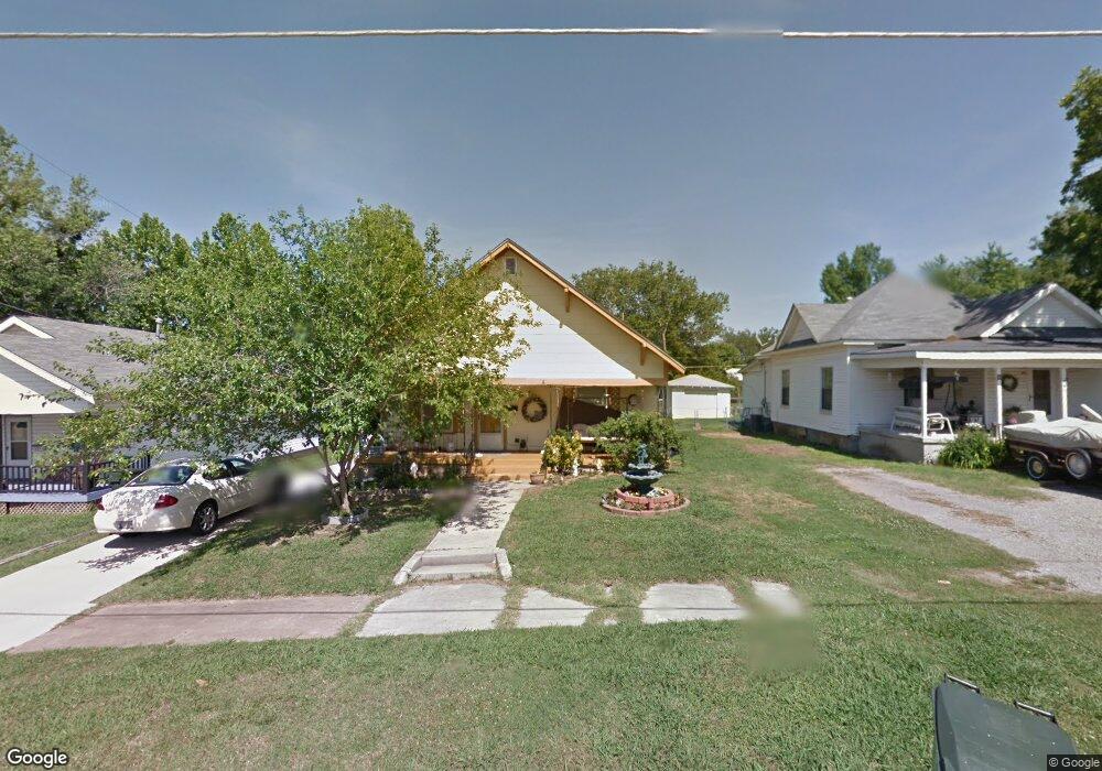 829 S Creek Ave, Okmulgee, OK 74447 - photo 1