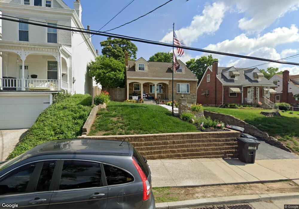 716 E Ross Ave, Cincinnati, OH 45217 - photo 1