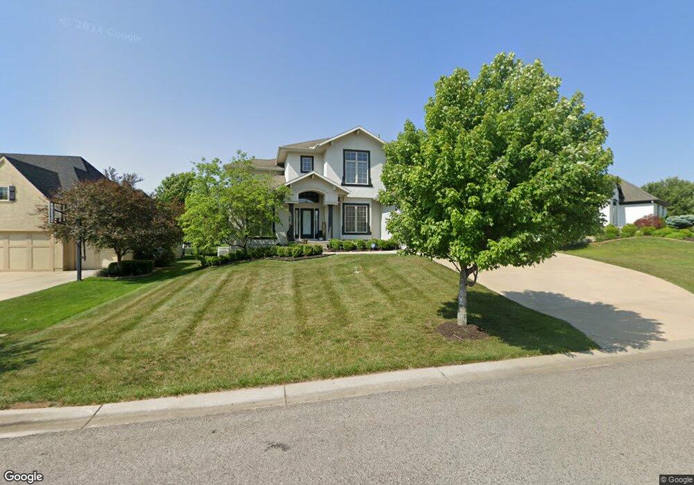 10631 W 168th Ct, Olathe, KS 66062 - photo 1