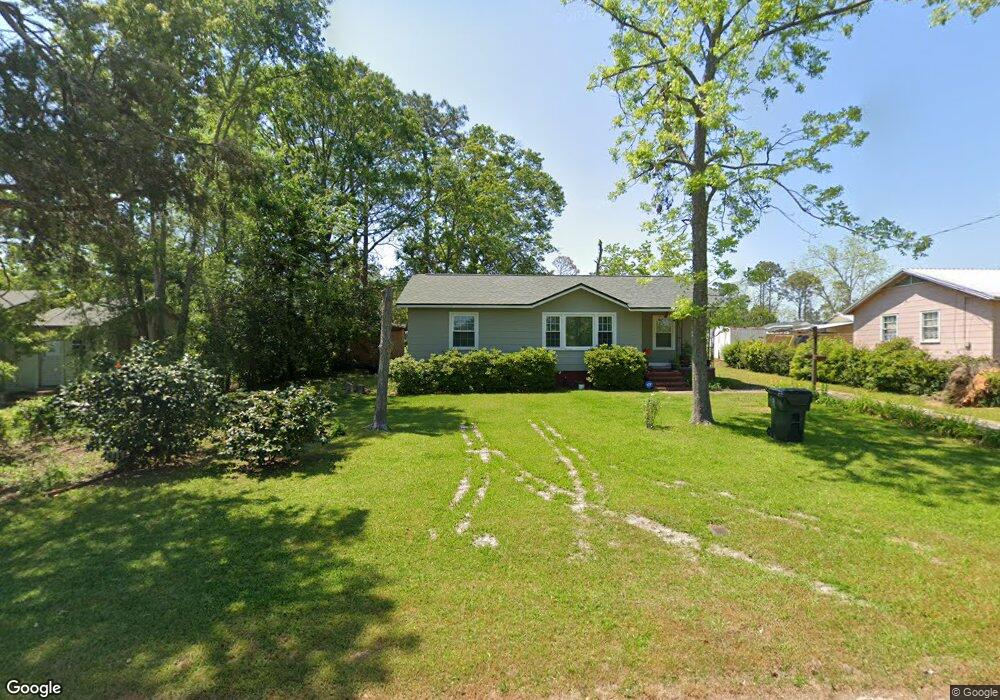 817 Daughtry Ave N, Douglas, GA 31533 - photo 1