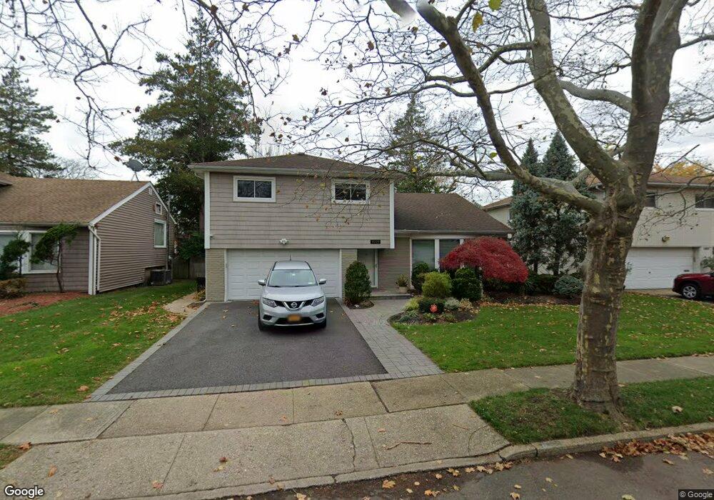 1059 Cedarhurst St, Valley Stream, NY 11581 - photo 1