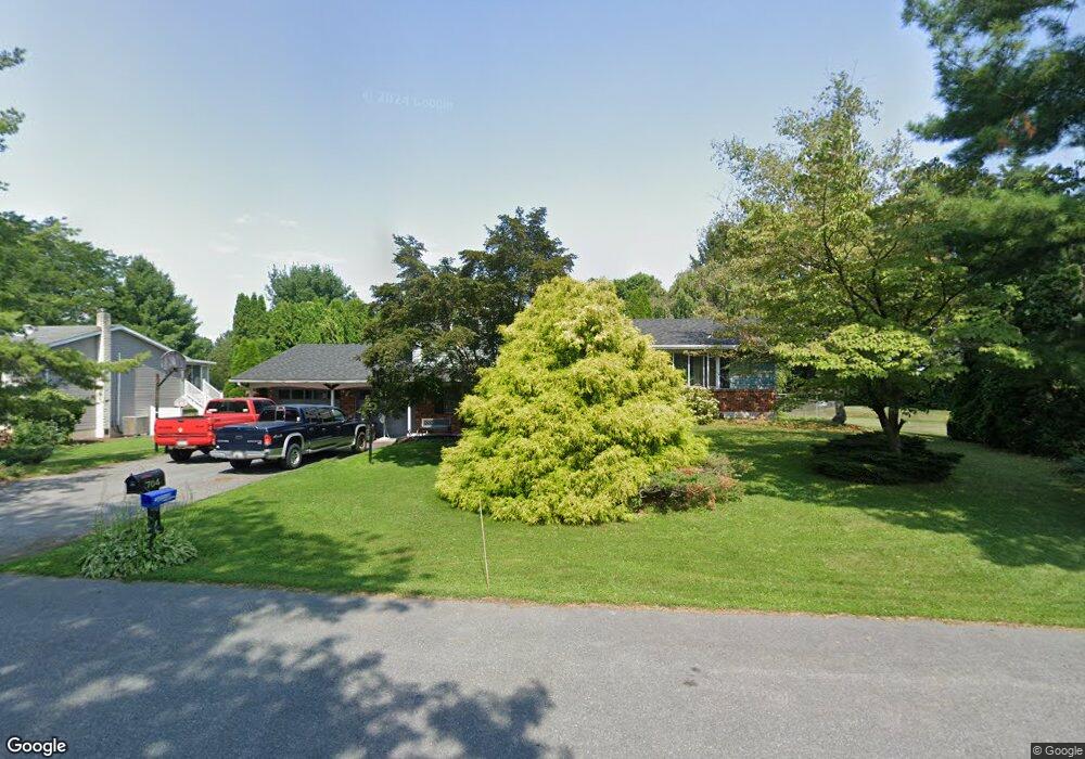 704 Lexington Rd, Nazareth, PA 18064 - photo 1