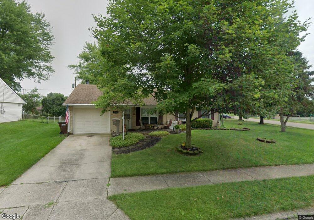 2049 Roxbury Dr, Xenia, OH 45385 - photo 1