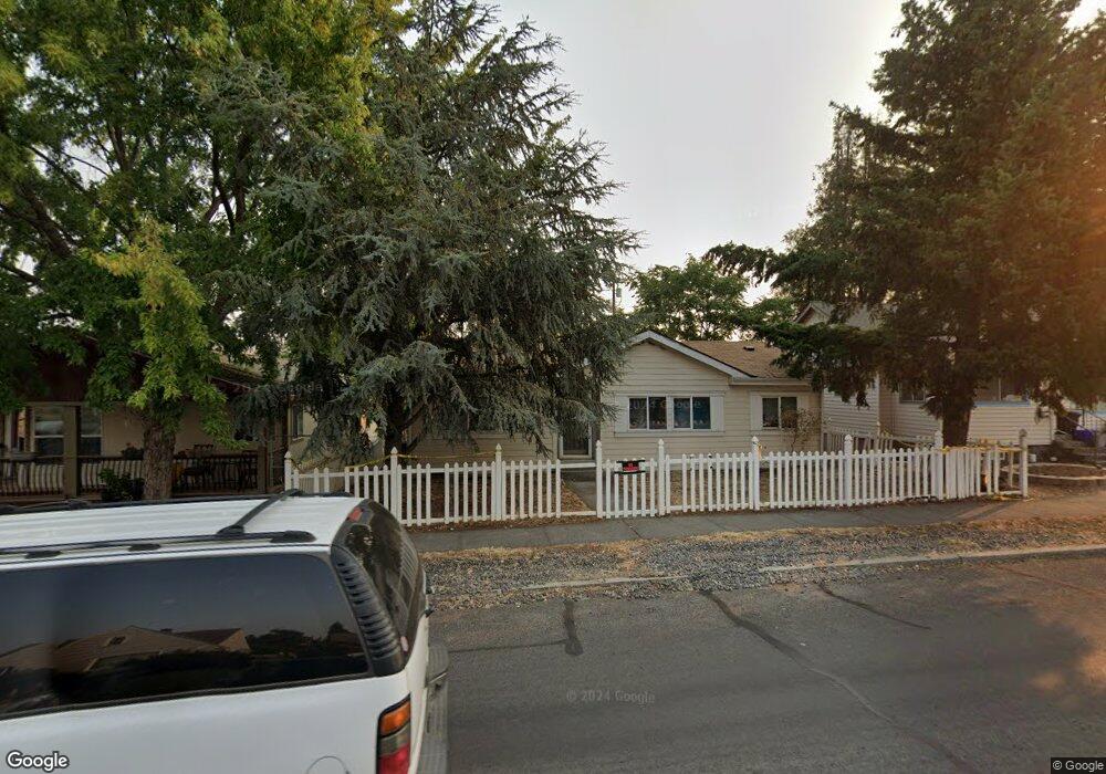 605 W 10th St, the Dalles, OR 97058 - photo 1