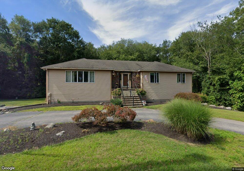 383 Commonwealth Ave, Warwick, RI 02886 - photo 1