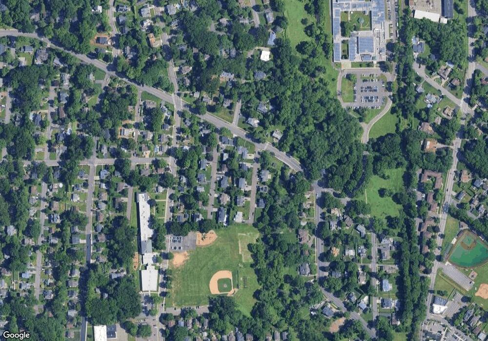 35 Tenakill Rd, Cresskill, NJ 07626 - photo 1