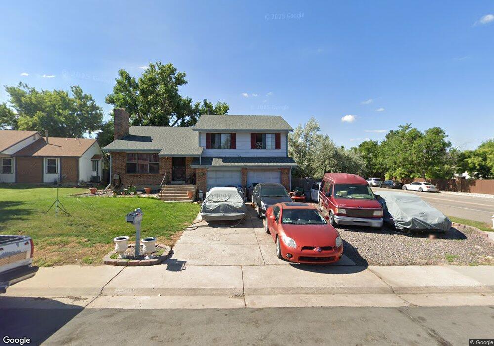 582 S Kalispell Way, Aurora, CO 80017 - photo 1