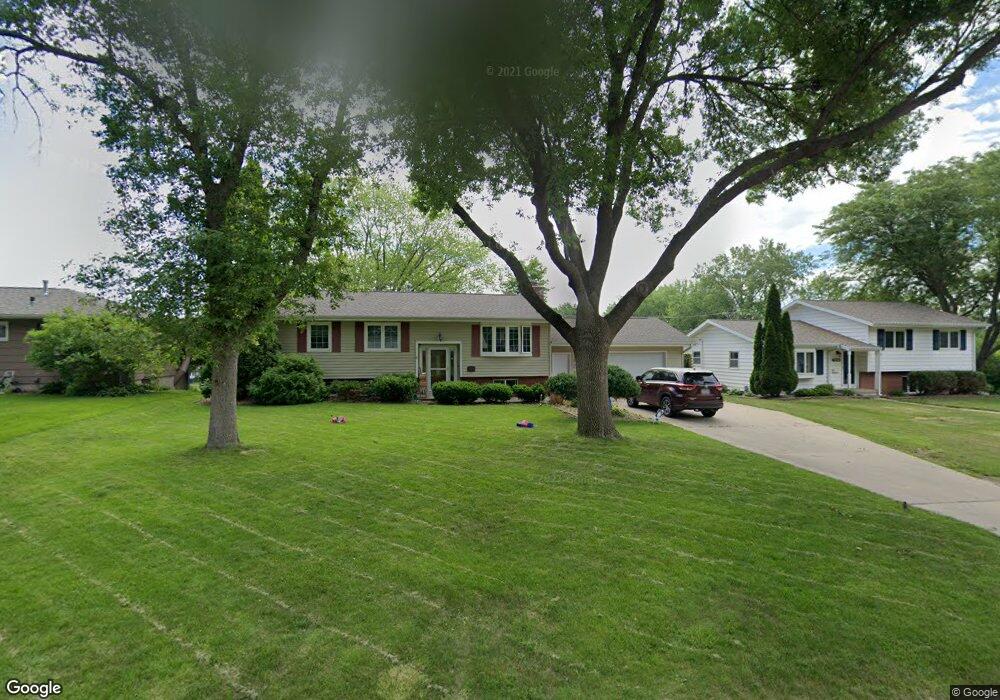 4316 Veralta Dr, Cedar Falls, IA 50613 - photo 1