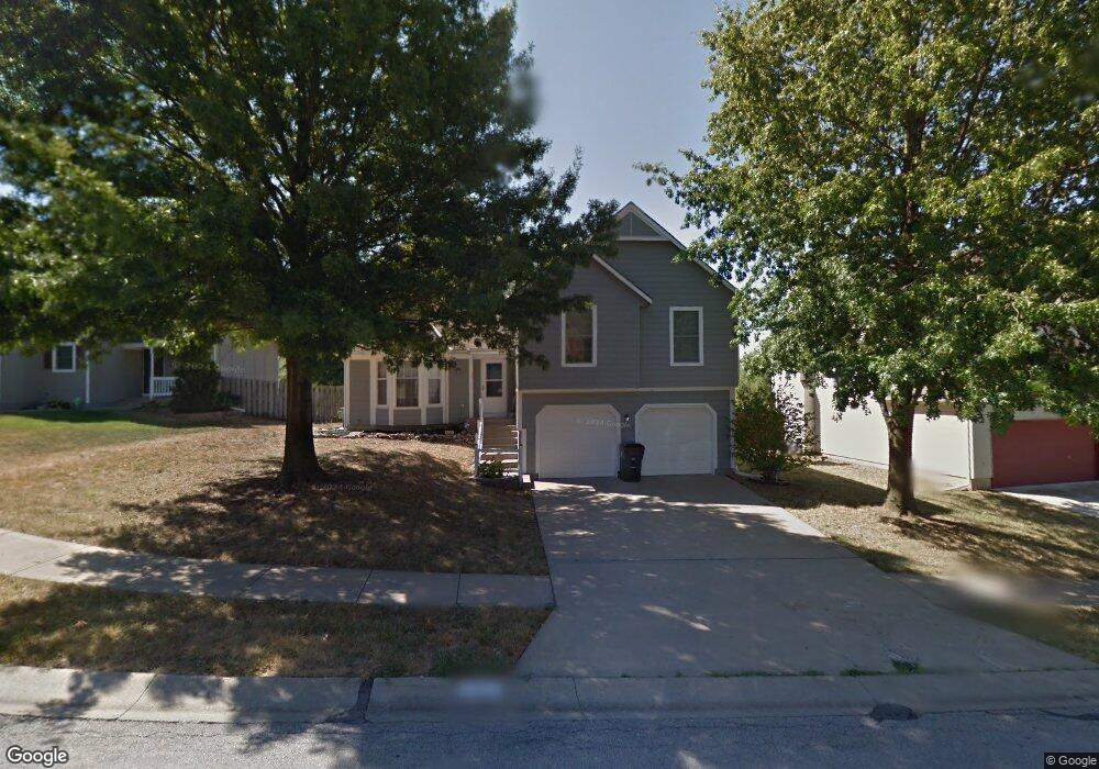 21913 W 47th Terrace, Shawnee, KS 66226 - photo 1