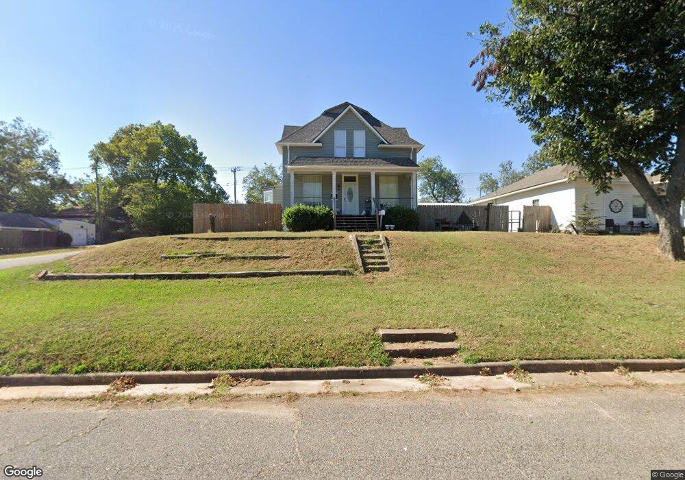 1002 N Park Ave, Shawnee, OK 74801 - photo 1