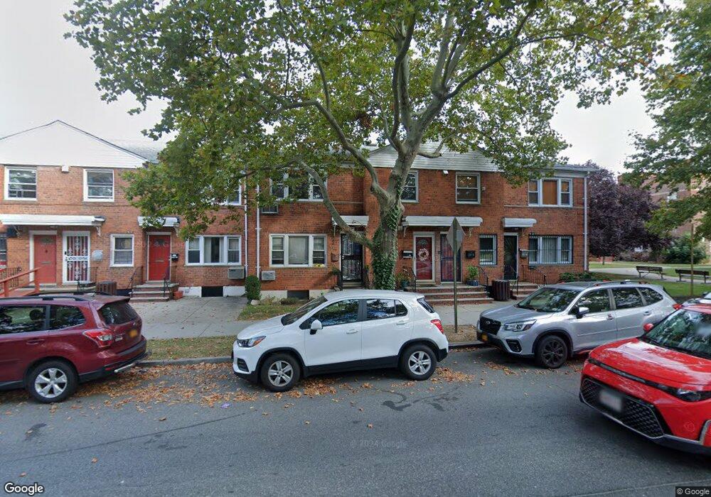 138-15 68th Dr, Flushing, NY 11367 - photo 1