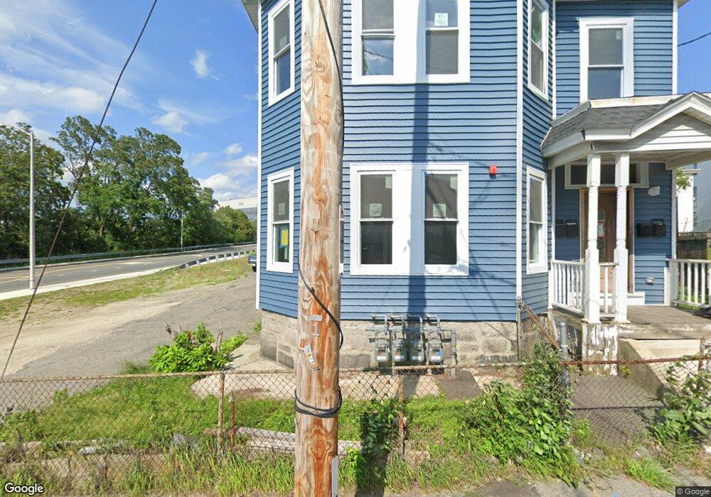 16 Grand St unit R, Lowell, MA 01851 - photo 1