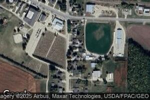 111 S Hall St, Ossian, IA 52161