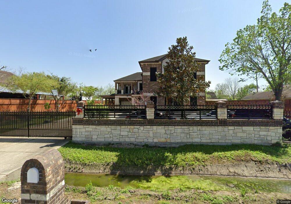 2510 Warwick Rd, Houston, TX 77093 - photo 1