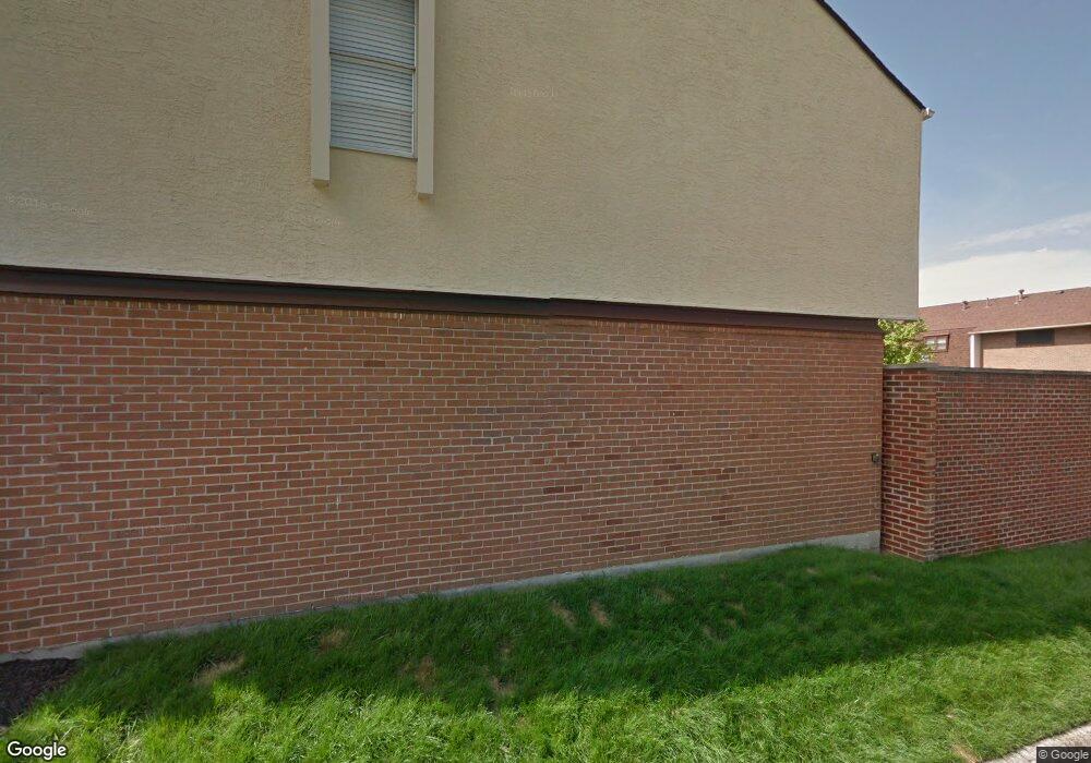 1871 Willoway Cir N unit BLDG, Columbus, OH 43220 - photo 1