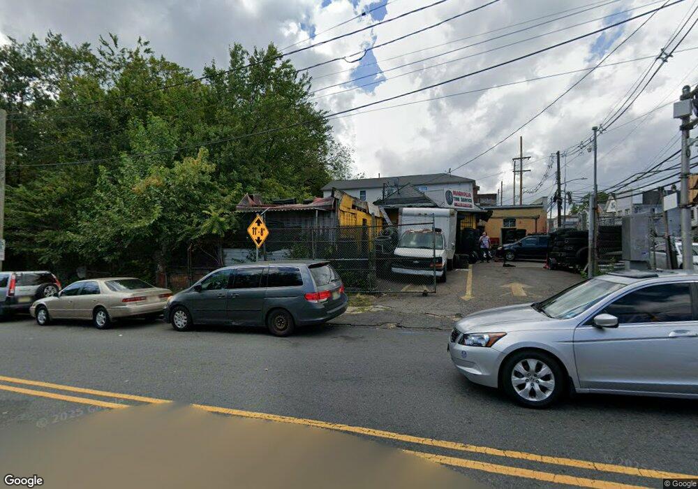 236 Catherine St, Elizabeth, NJ 07201 - photo 1