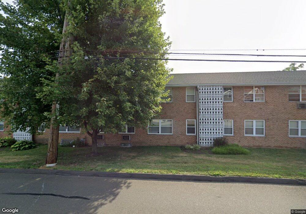 Sutton Place Condominiums unit 46, Norwalk, CT 06851 - photo 1