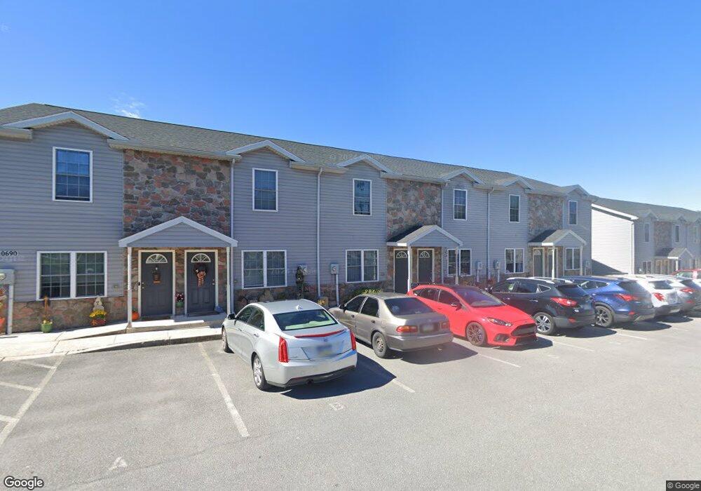 10690 Sunburst Gardens Dr unit E, Waynesboro, PA 17268 - photo 1