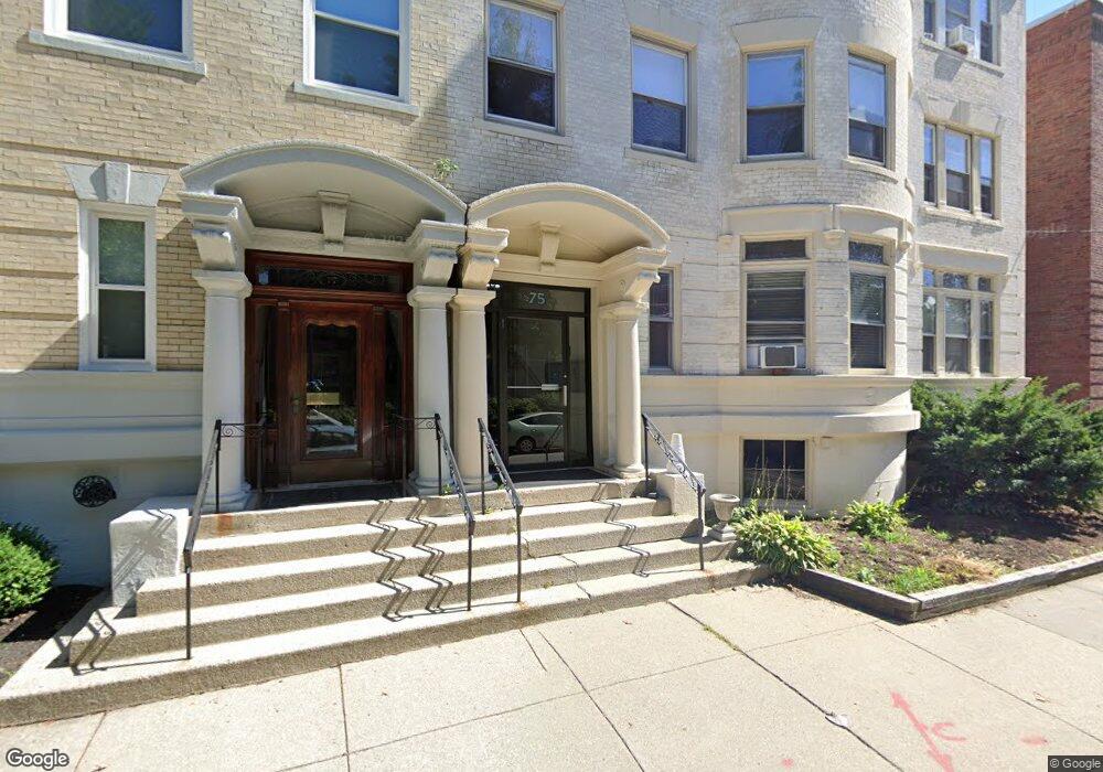 75 Park St unit 9,75, Brookline, MA 02446 - photo 1
