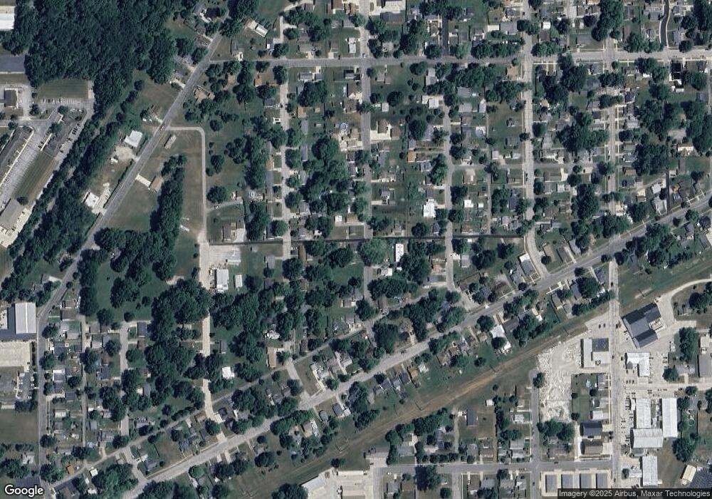 1521 Hazel St, Auburn, IN 46706 - photo 1