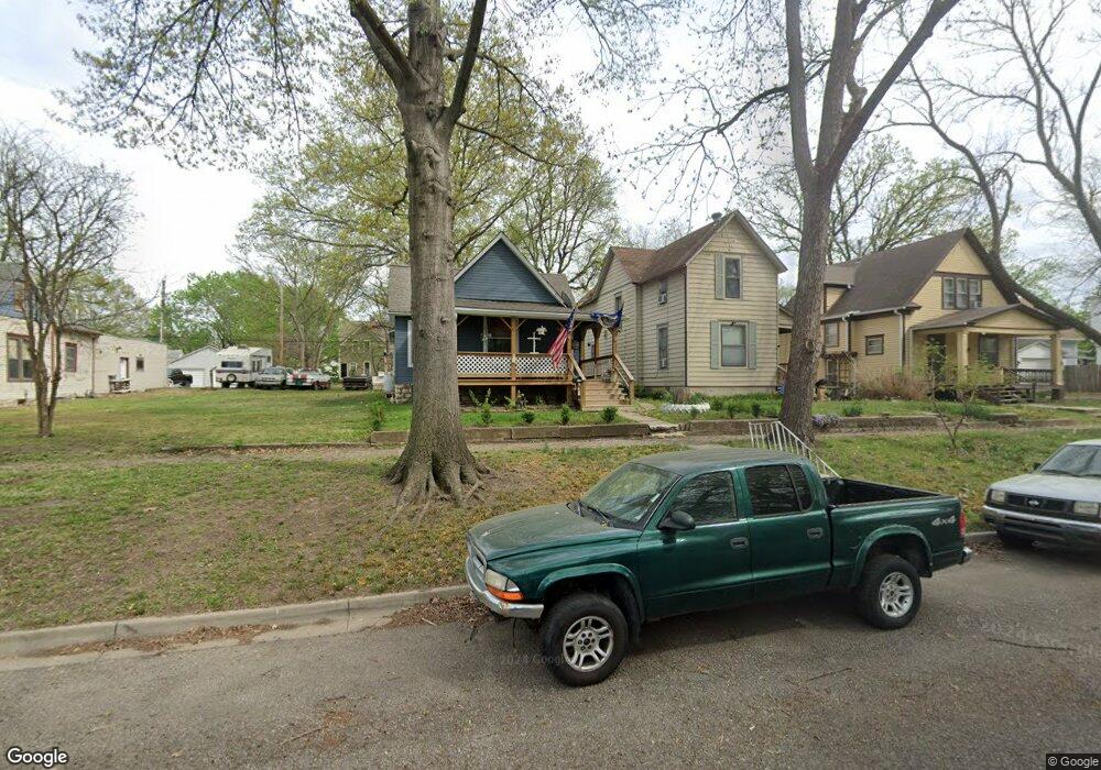 120 SW Buchanan St, Topeka, KS 66606 - photo 1
