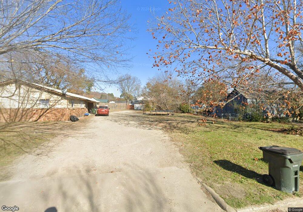 212 E Merrick St, Henryetta, OK 74437 - photo 1