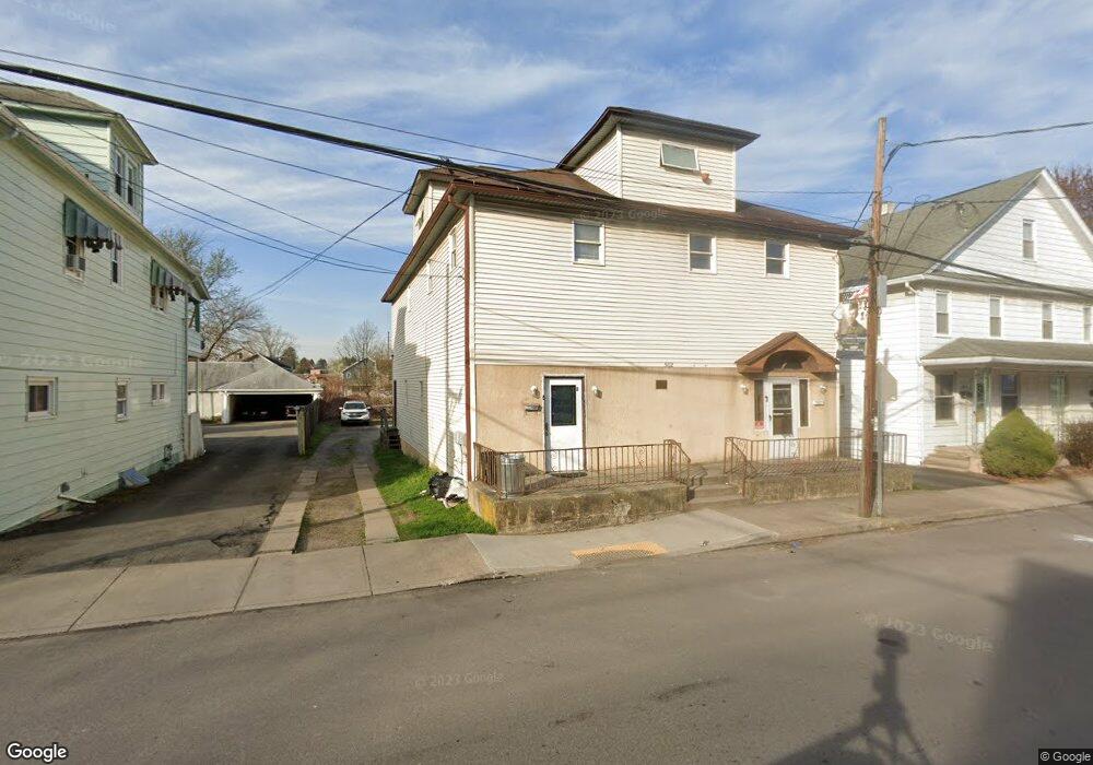 502 Oak St unit 1, Old Forge, PA 18518 - photo 1