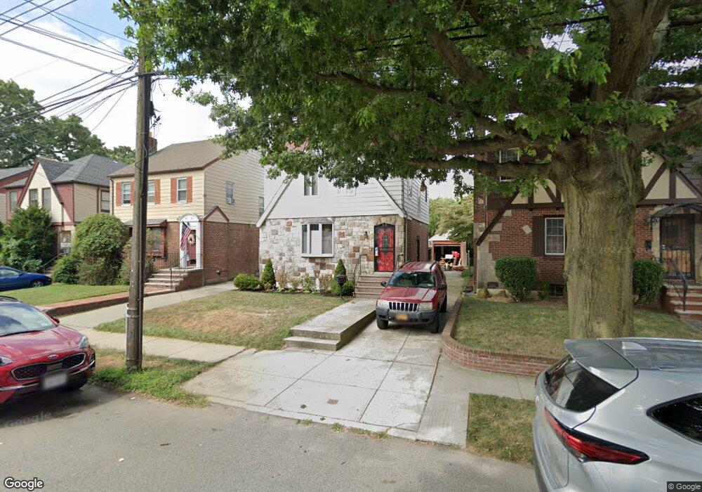 4562 167th St, Flushing, NY 11358 - photo 1