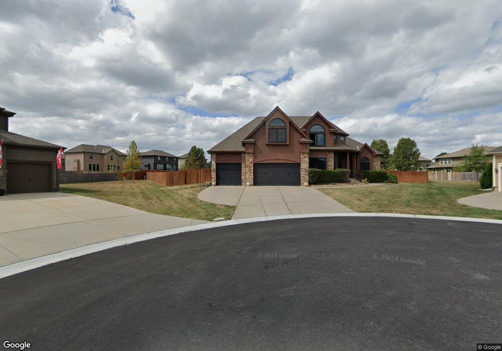 1517 SW 42nd Ct, Lees Summit, MO 64082 - photo 1