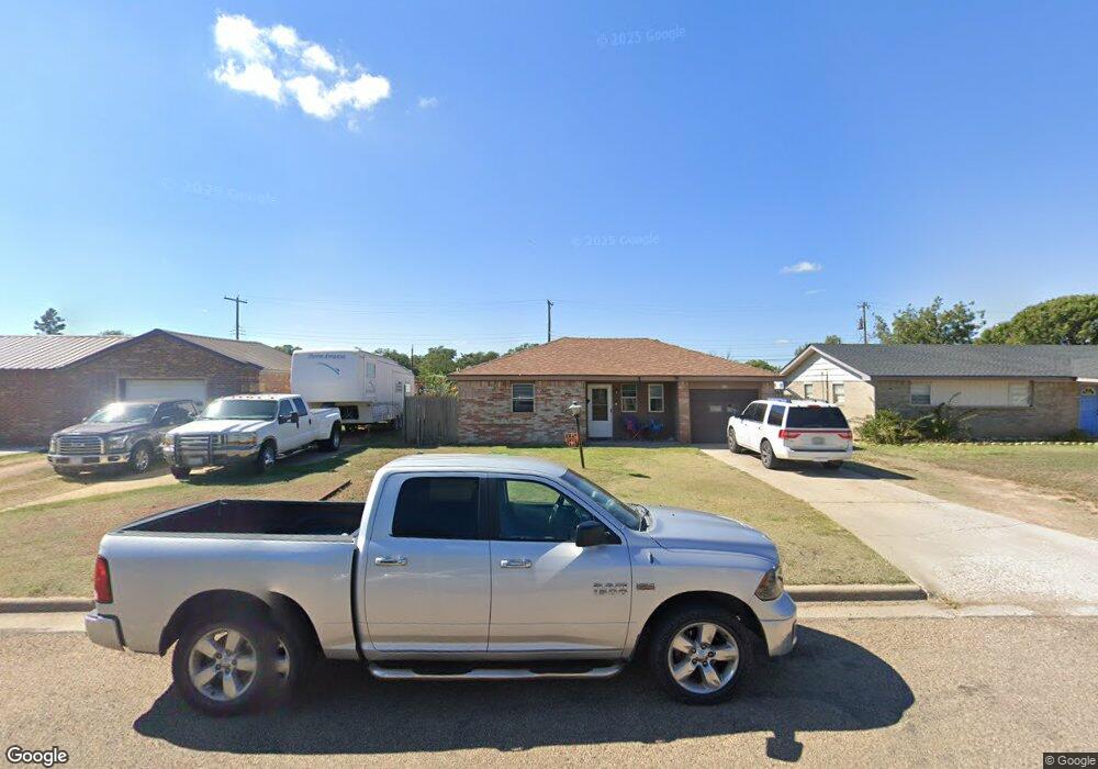 109 N Klein Ave, Dumas, TX 79029 - photo 1