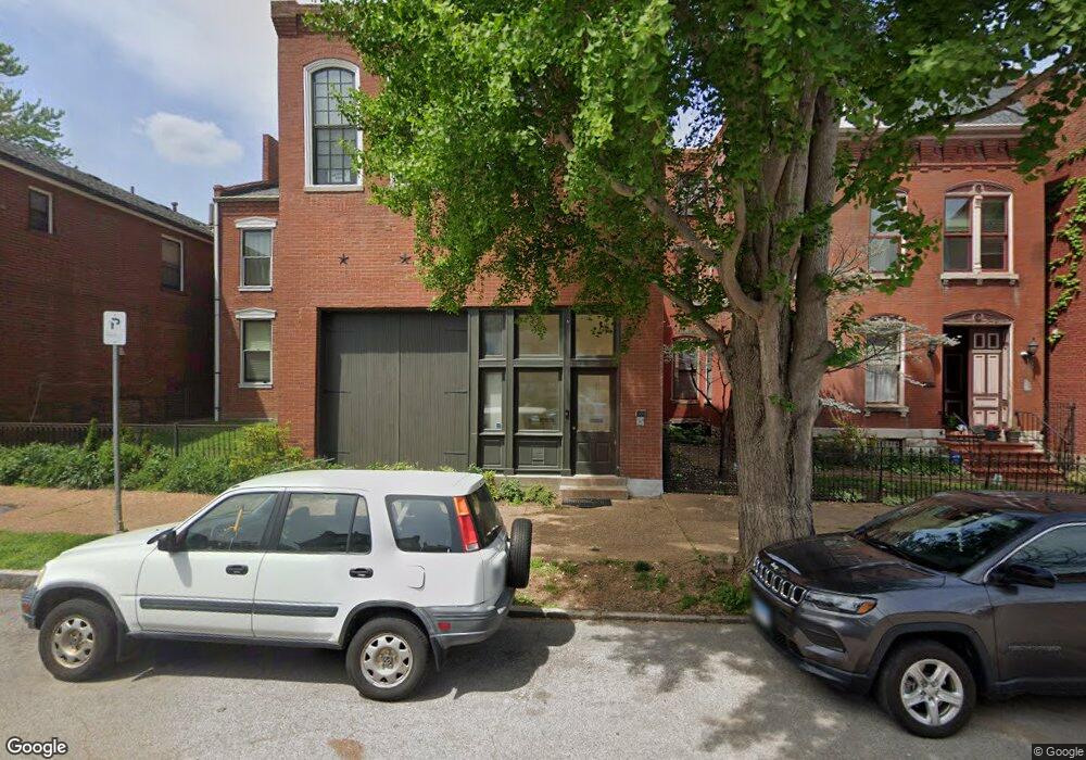 2221 S 12th St, Saint Louis, MO 63104 - photo 1