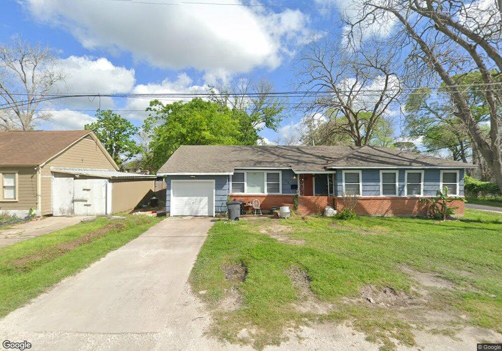 1507 4th St, Bay City, TX 77414 - photo 1