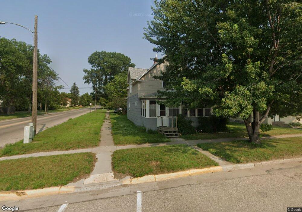 224 4th Ave NE, Jamestown, ND 58401 - photo 1