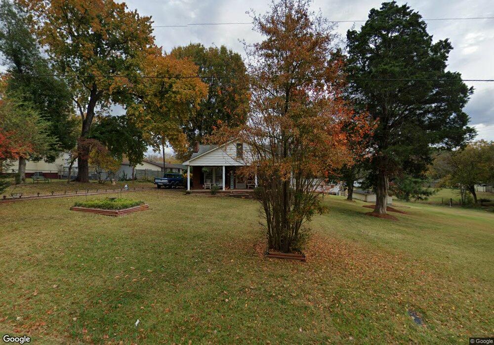 681 Wilshire Ave SW, Concord, NC 28027 - photo 1