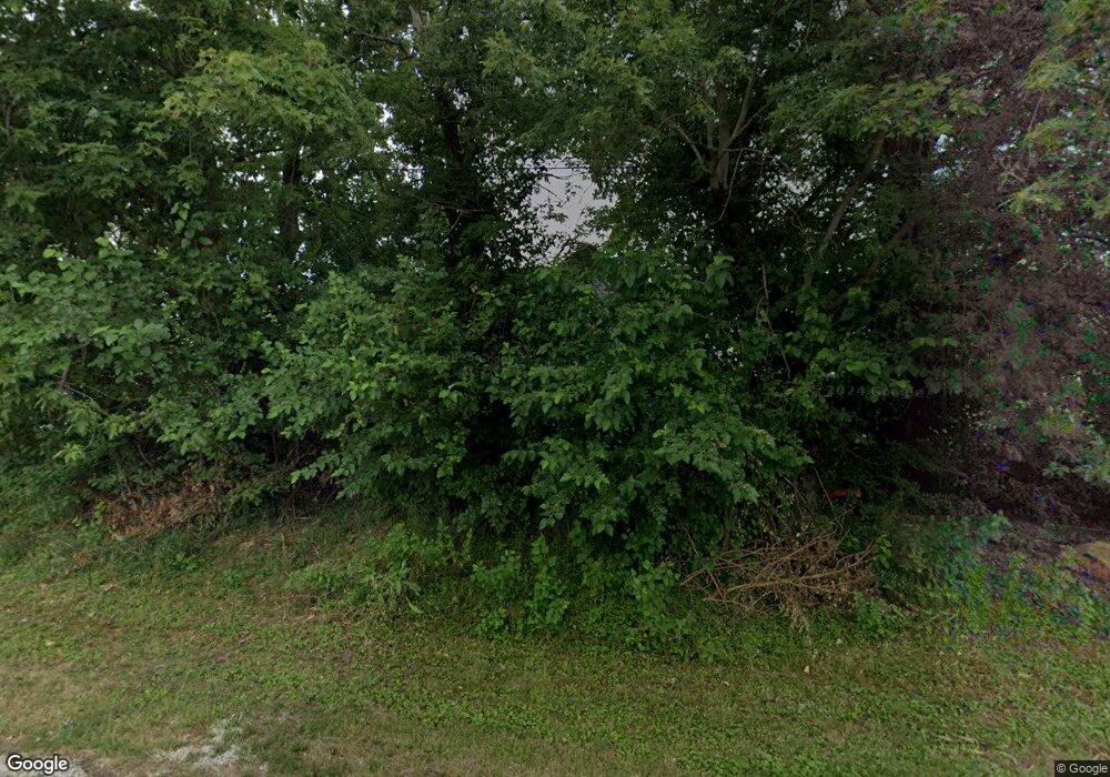 2268 West St, Jacksonville, IL 62650 - photo 1