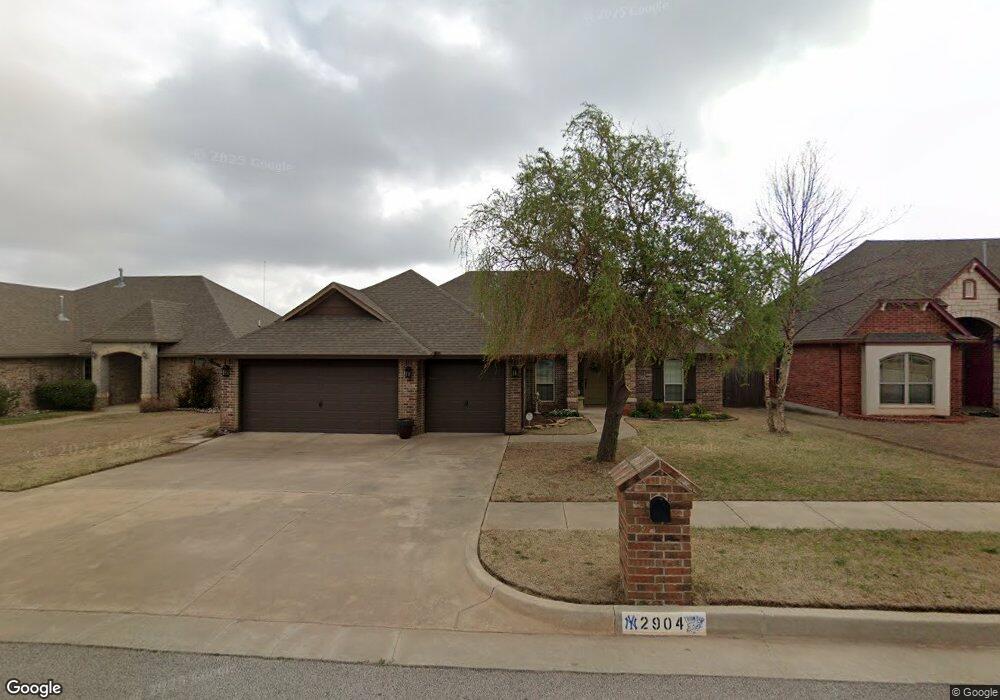 2904 Brookstone Ct, Moore, OK 73160 - photo 1