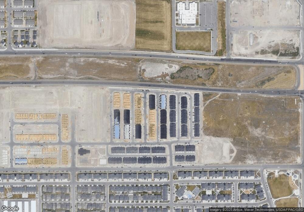 2052 N 3930 W unit 234, Lehi, UT 84043 - photo 1