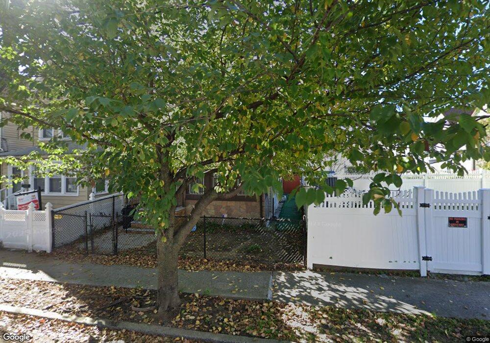 11112 158th St, Jamaica, NY 11433 - photo 1