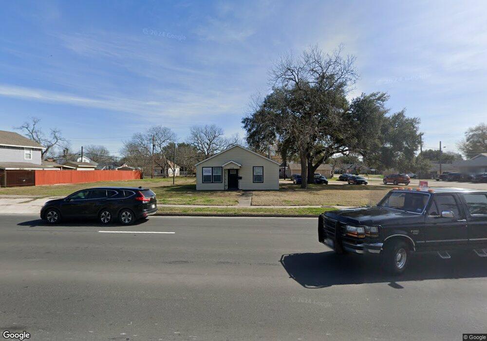 1315 1st St, Rosenberg, TX 77471 - photo 1