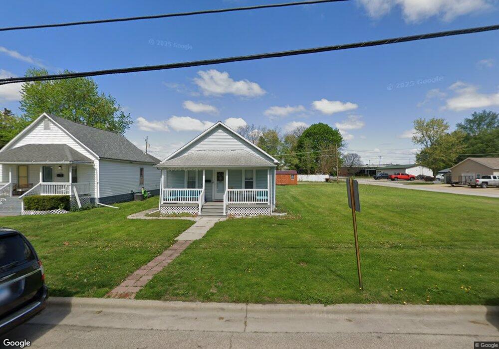 1117 N Mclean St, Lincoln, IL 62656 - photo 1