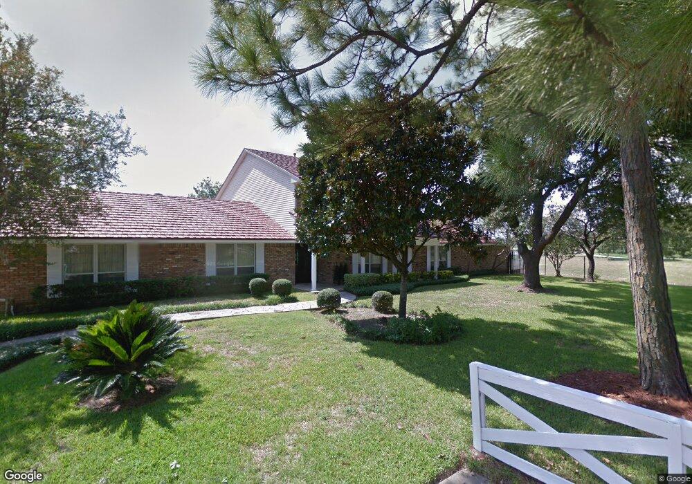 8002 De Leon St, Houston, TX 77061 - photo 1