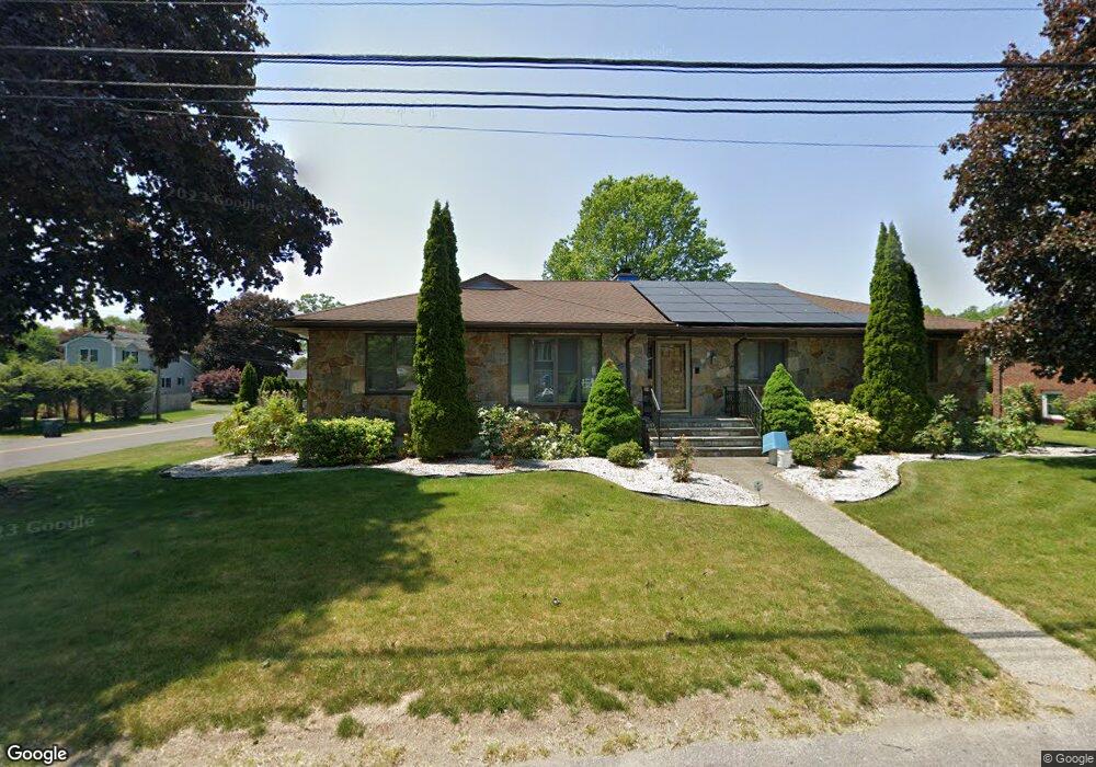 251 Folino Dr, Bridgeport, CT 06606 - photo 1