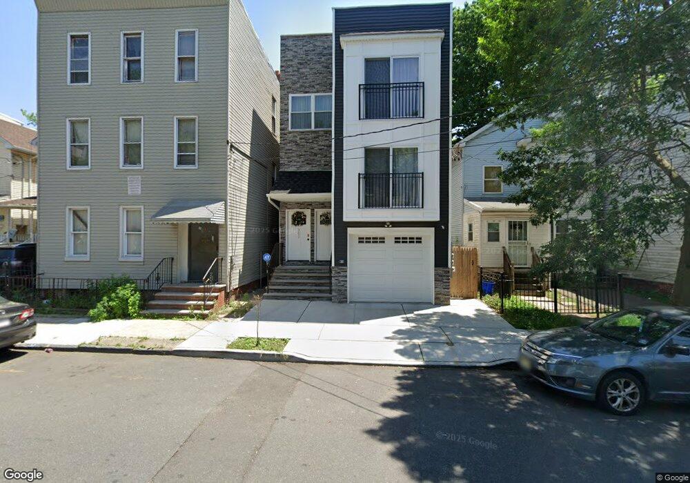 302 S 6th St unit 2, Newark, NJ 07103 - photo 1