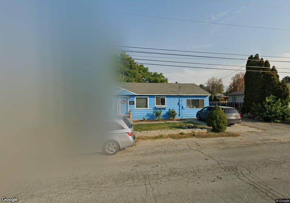 1425 1st St SE, East Wenatchee, WA 98802 - photo 1