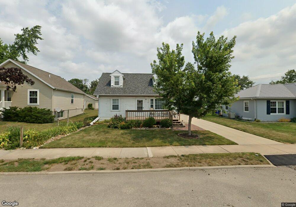 851 17th St SW, Cedar Rapids, IA 52404 - photo 1