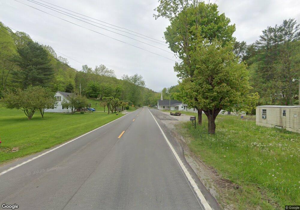 4064 U S 421, McKee, KY 40447 - photo 1