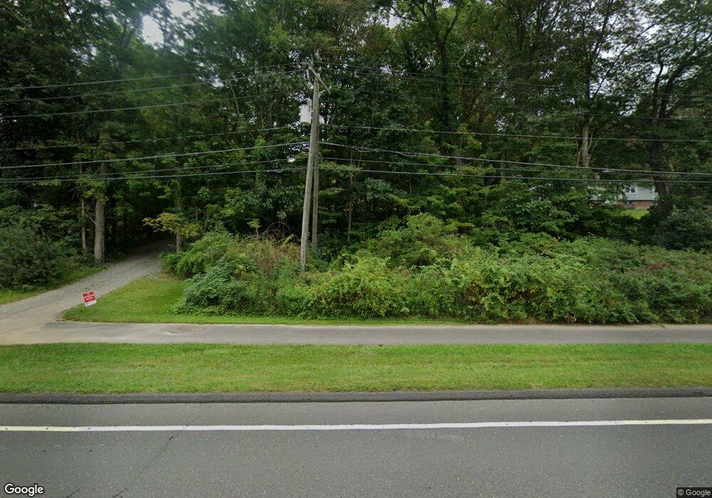 1035 Middlebury Rd, Middlebury, CT 06762 - photo 1