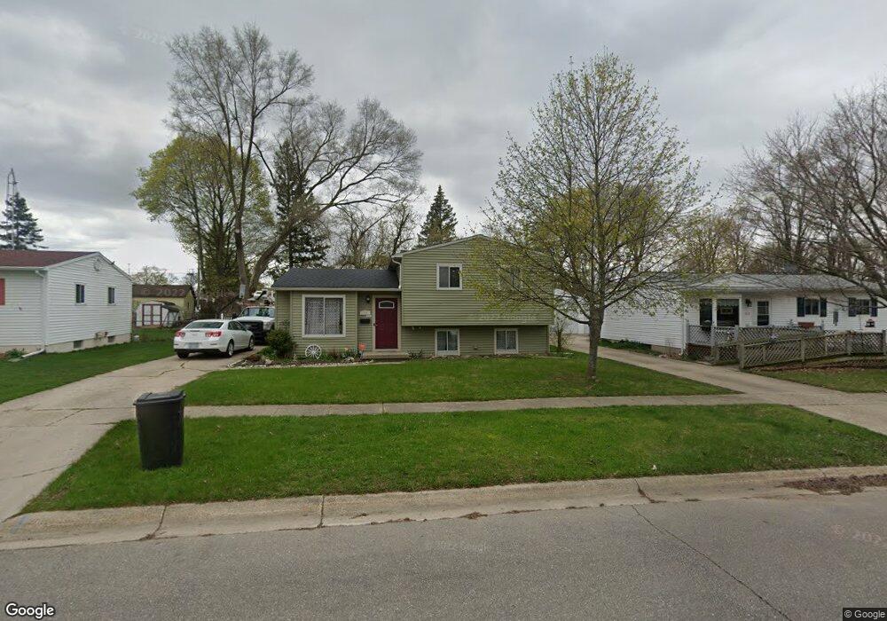 516 Clarion St, Clio, MI 48420 - photo 1