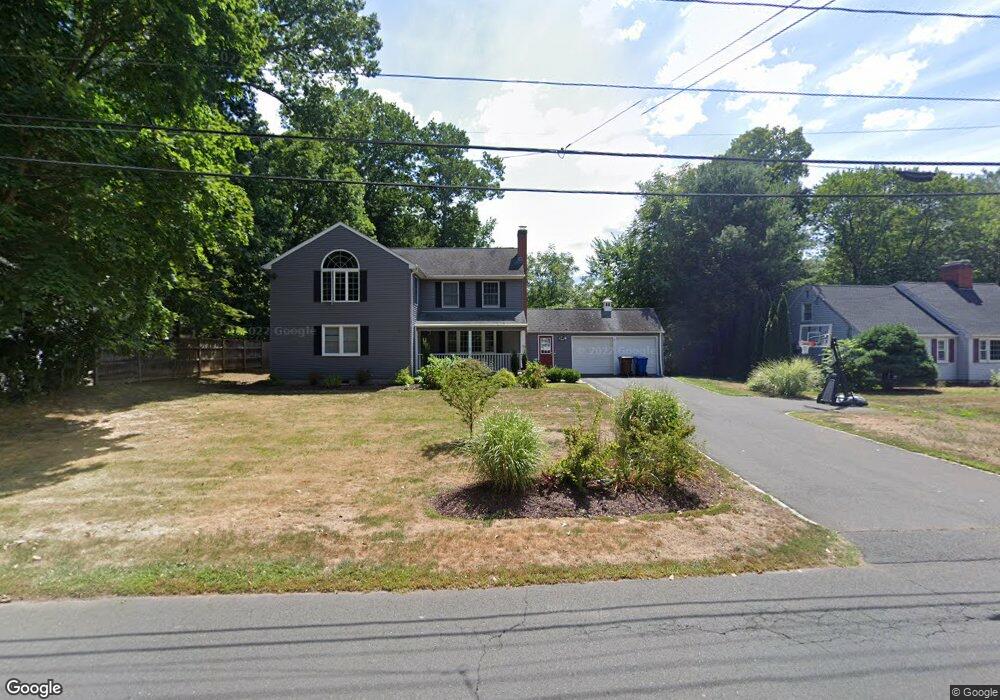 55 Woodpond Rd, West Hartford, CT 06107 - photo 1