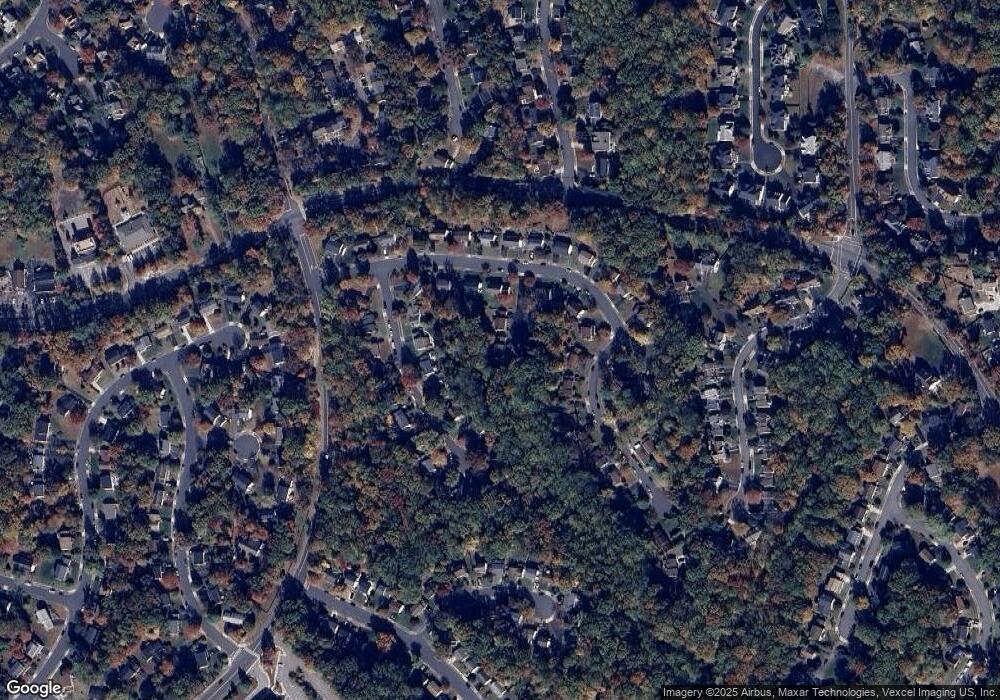 8485 Falling Leaf Rd, Springfield, VA 22153 - photo 1